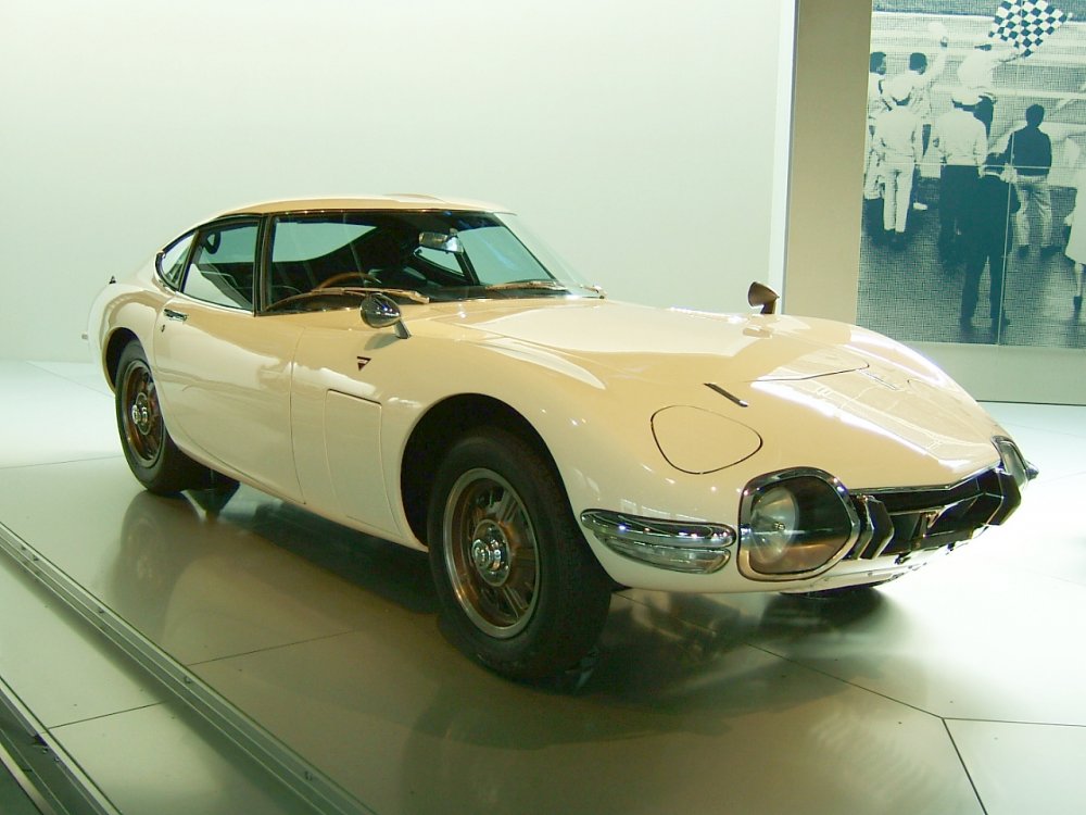 TOYOTA_2000GT.thumb.jpg.42378ab71976a747bd78c3f08dfbe4d3.jpg